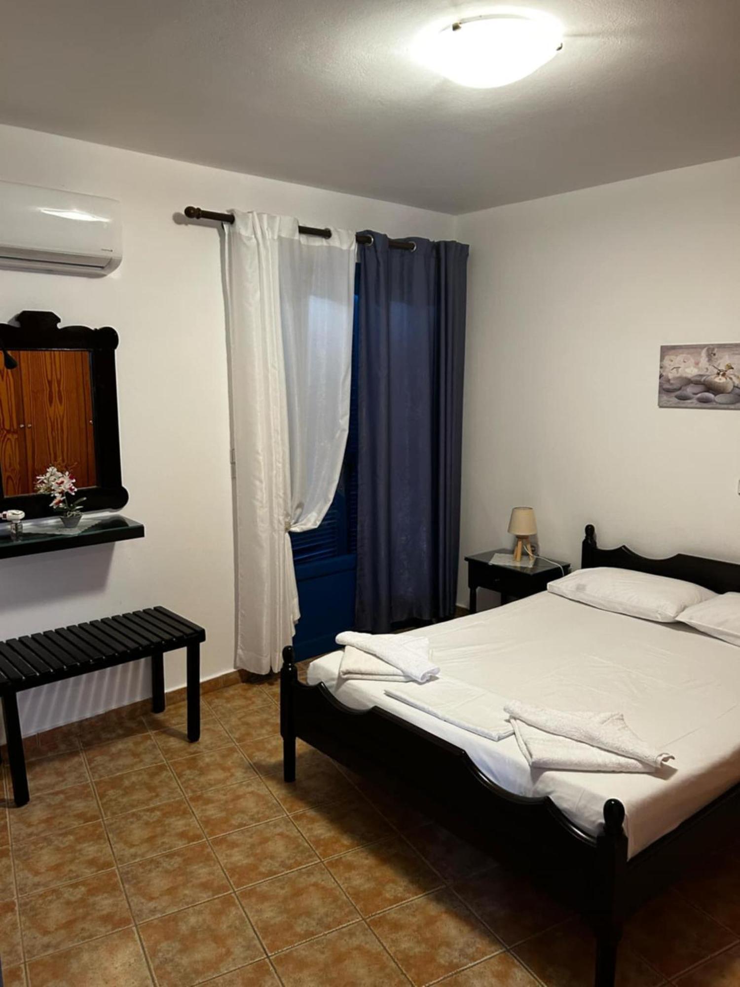 On The Sea Despoina Apartment At Mochlos Creta Bagian luar foto