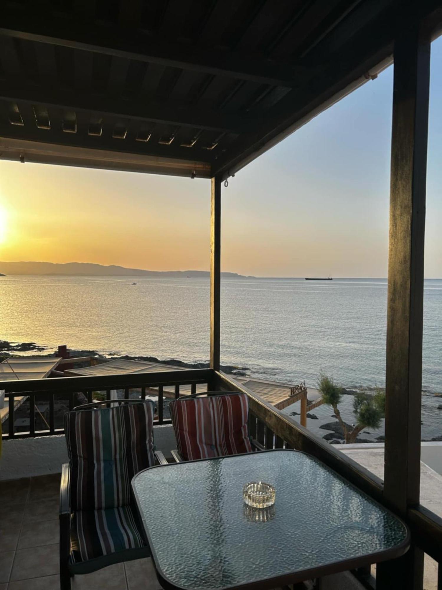 On The Sea Despoina Apartment At Mochlos Creta Bagian luar foto